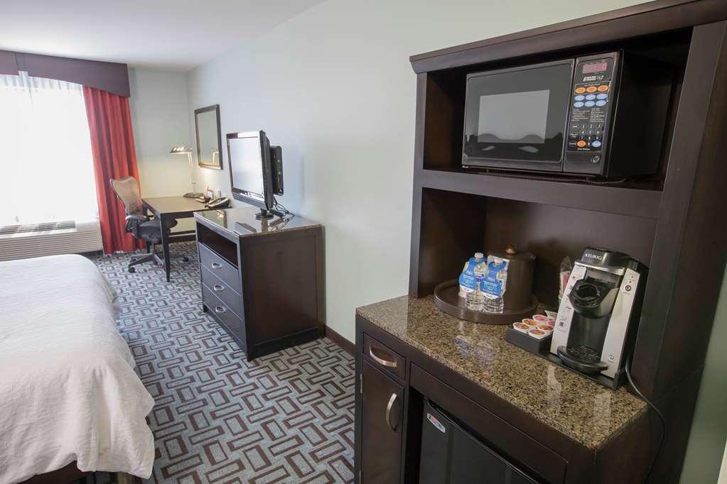 Hilton Garden Inn Atlanta South-Mcdonough Phòng bức ảnh